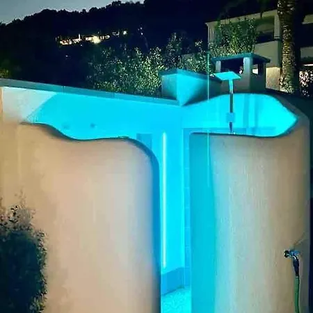 Rei M&m- Sea View, Swimming Pool & Jacuzzi