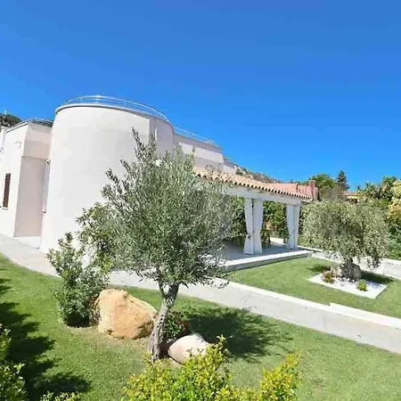 Rei M&m- Sea View, Swimming Pool & Jacuzzi * Costa Rei