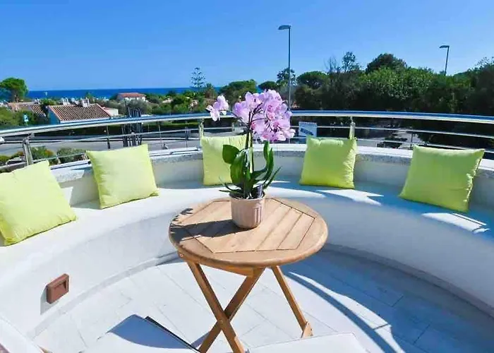 Rei M&m- Sea View, Swimming Pool & Jacuzzi * Costa Rei