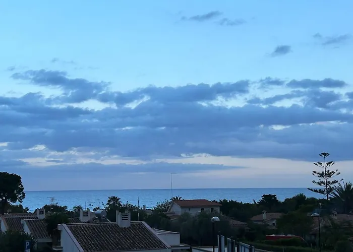Villa Rei M&m- Sea View, Swimming Pool & Jacuzzi *