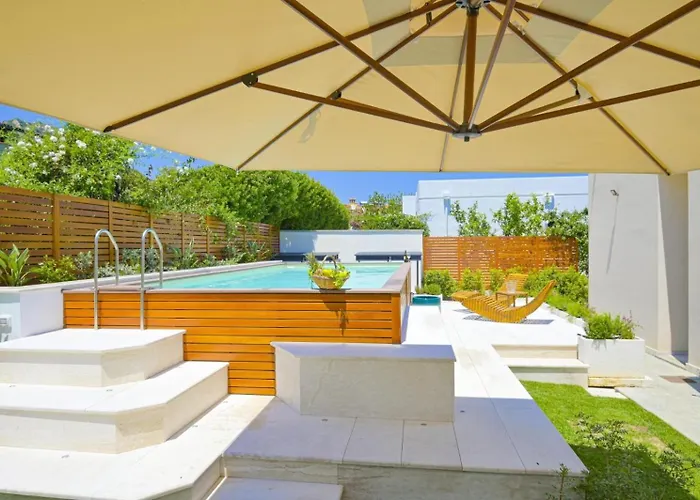 Villa Rei M&m- Sea View, Swimming Pool & Jacuzzi