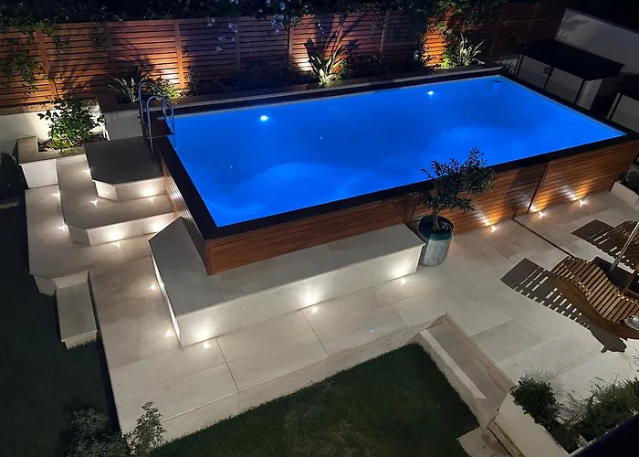 Villa Rei M&m- Sea View, Swimming Pool & Jacuzzi *